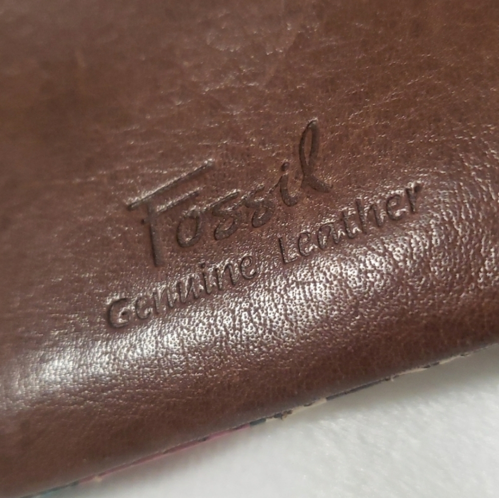 Fossil Leather Zip Around Patchwork Wristlet - image 3